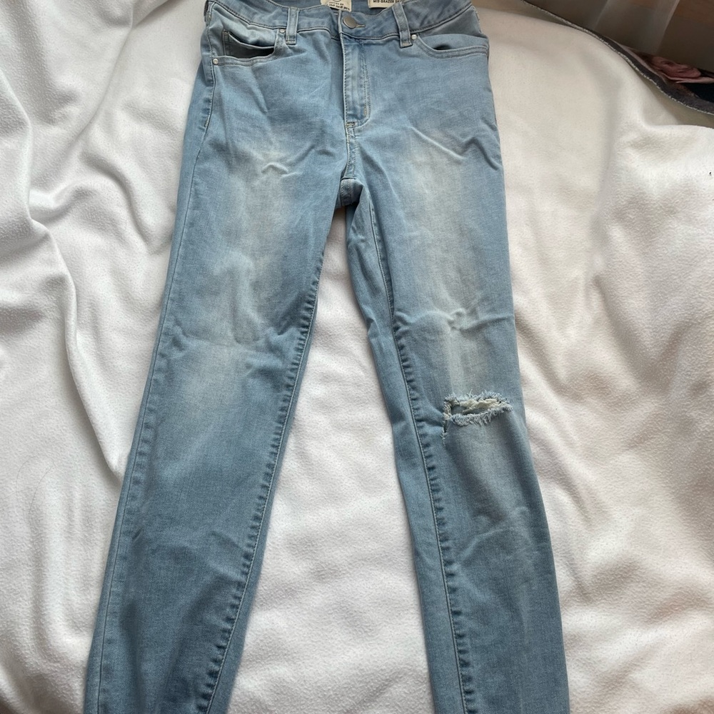 Cotton on size 8 medium wash jeans